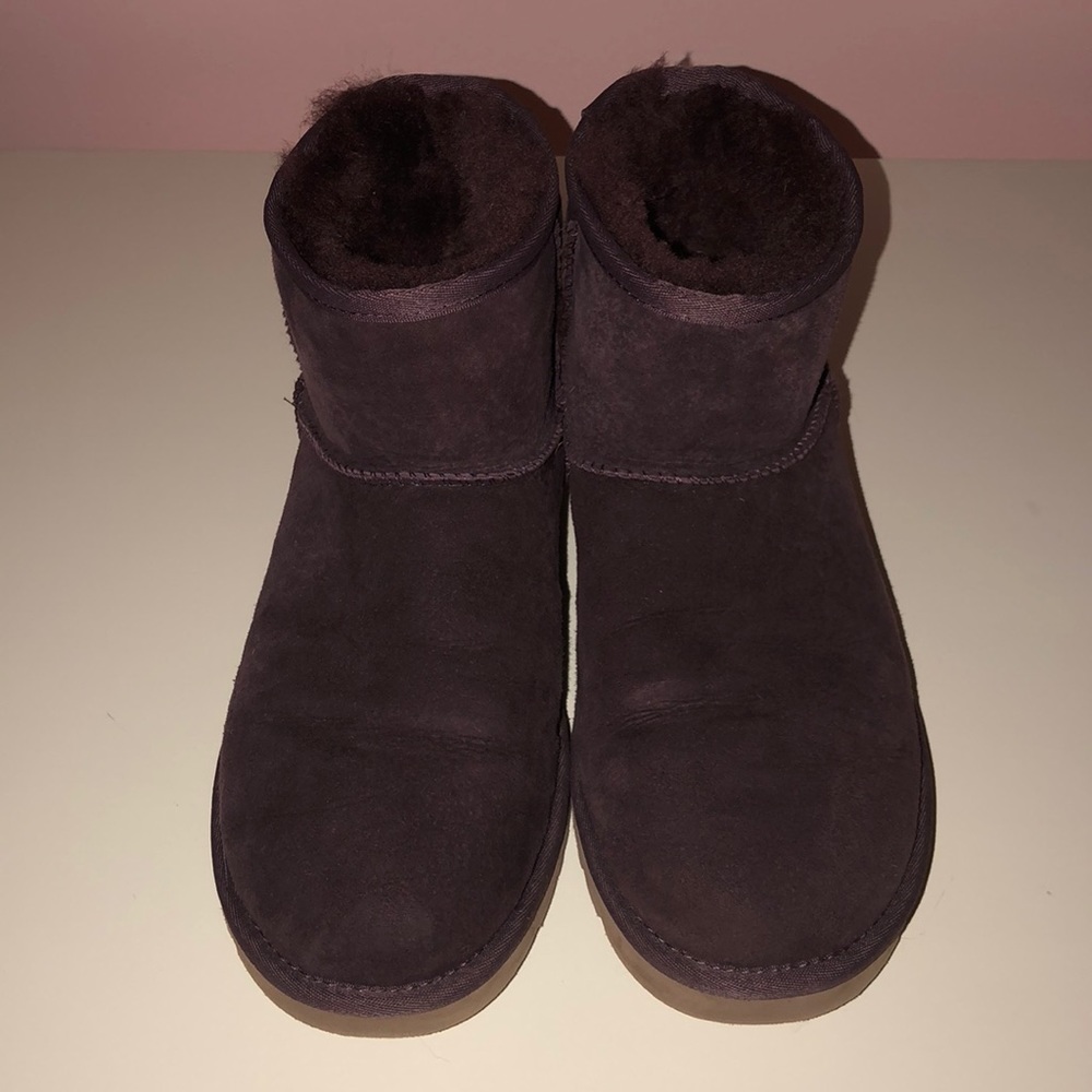 Classic Mini UGG Boots Great Condition!